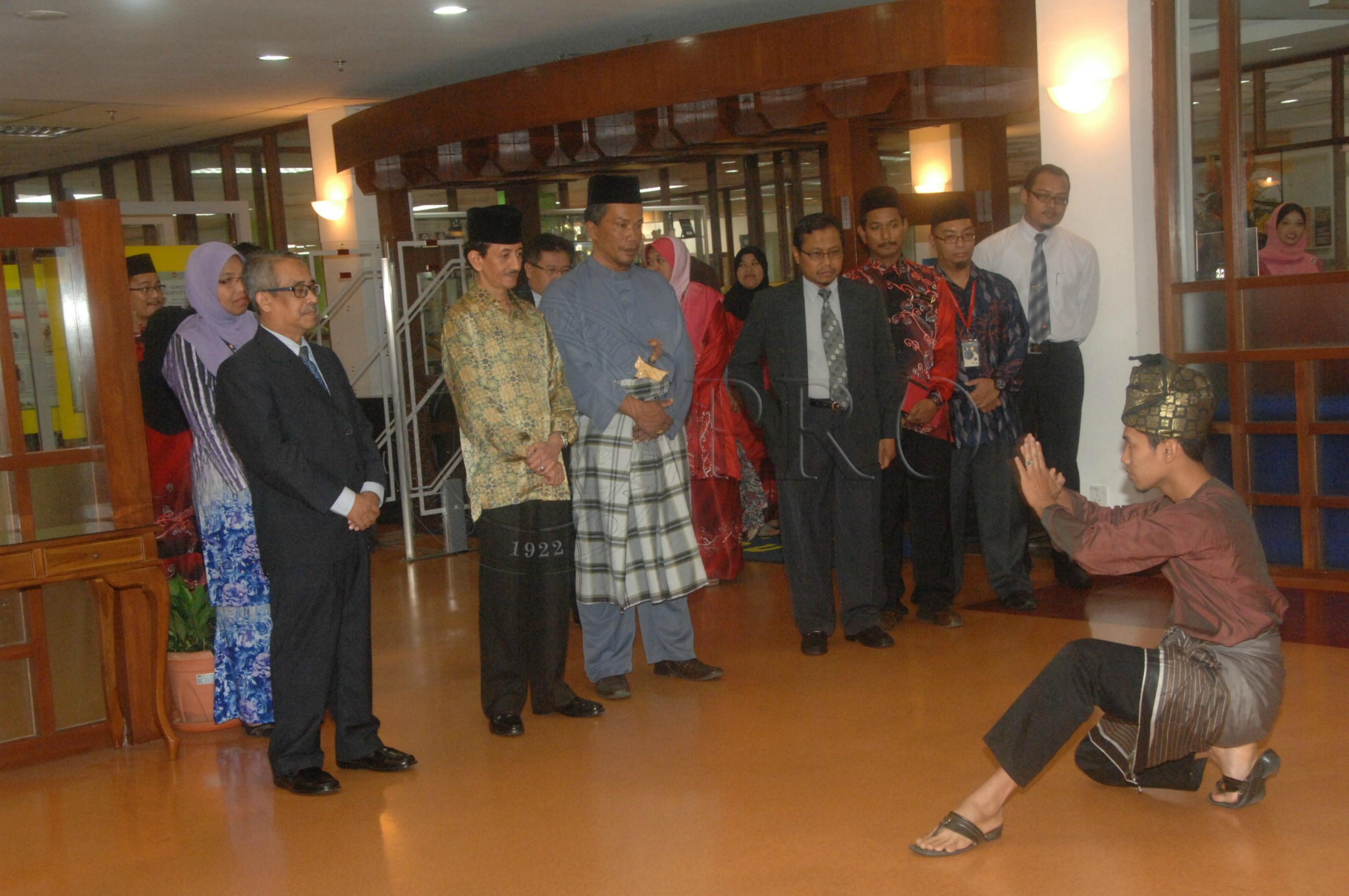 PRO 14 33 WACANA FBA 0080